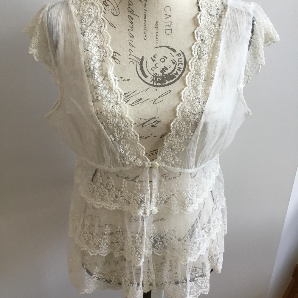 Rue 21 sheer button front lace vest